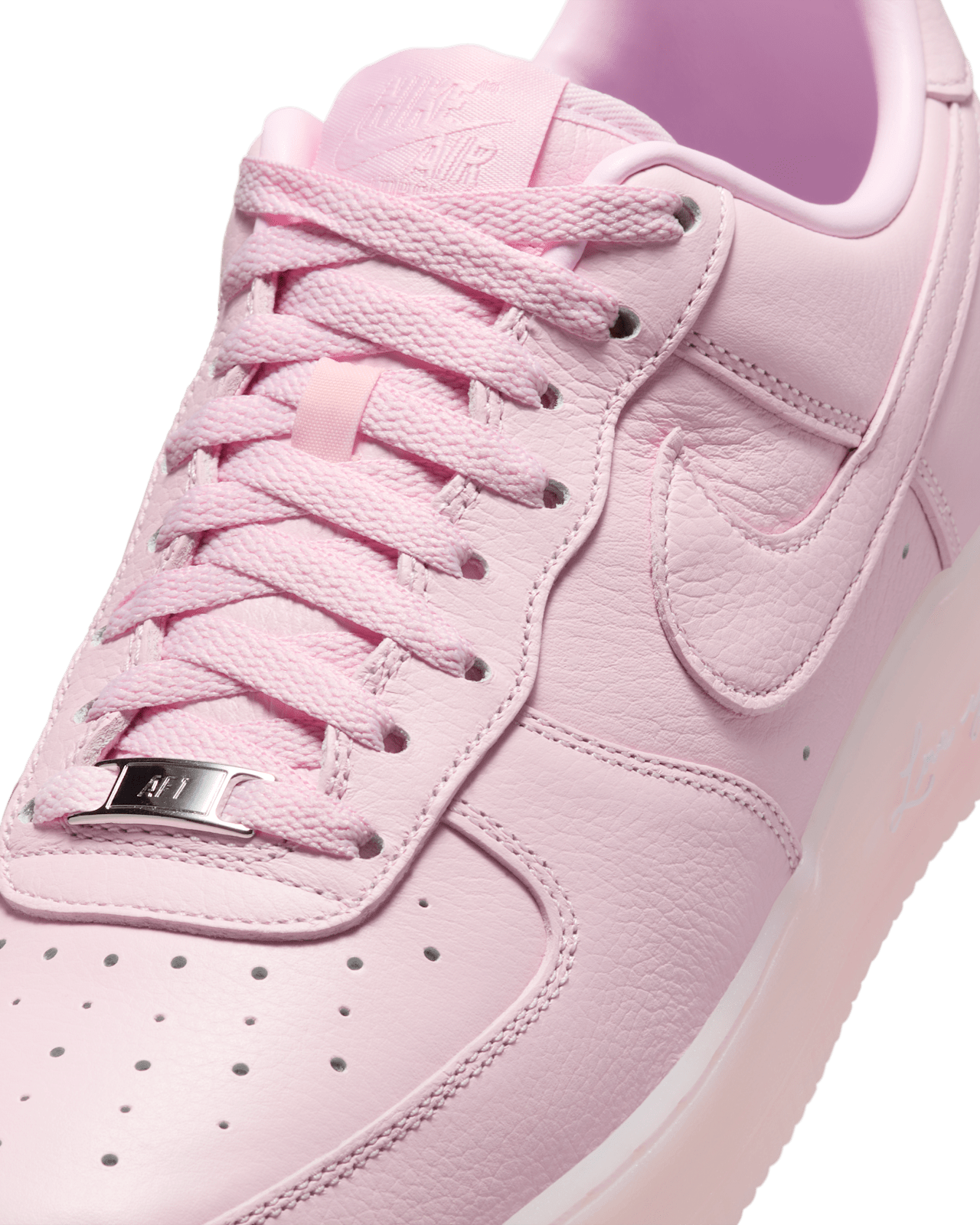 NIKE公式】NOCTA エア フォース 1 'Pink Foam' (CZ8065-600 / AF NIKE公式】NOCTA エア フォース 1 'Pink Foam' (CZ8065-600 / AF